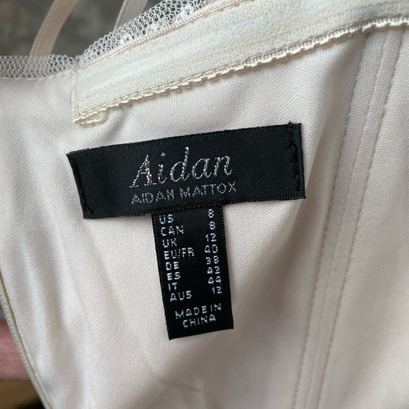 Dress - Picture 8 of 8